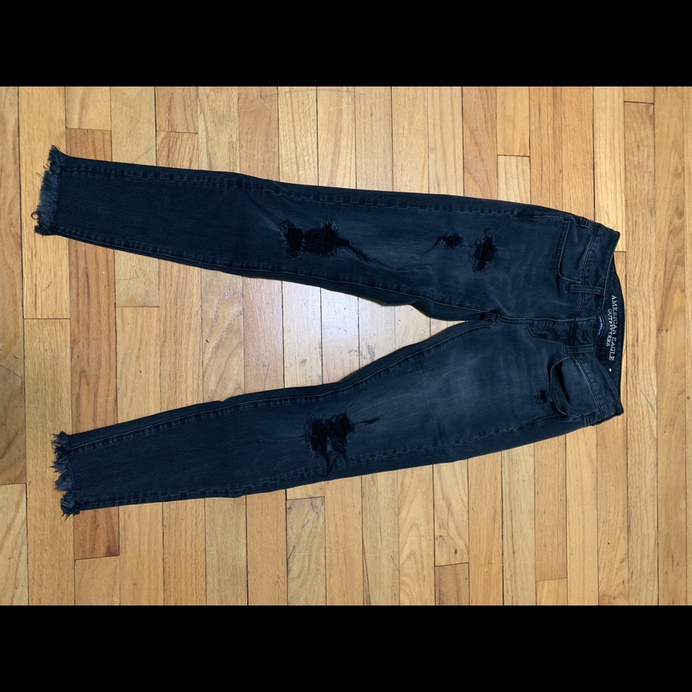 Black Distressed American Eagle Stretch Jeans